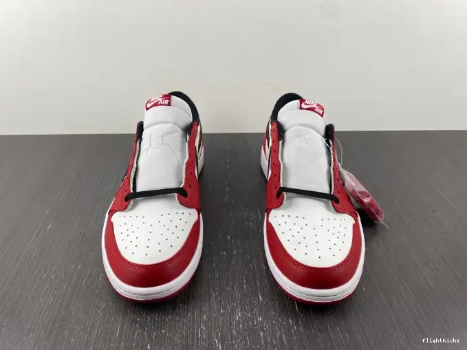 705329-600 Chicago 1 Jordan Retro Low Air 0614